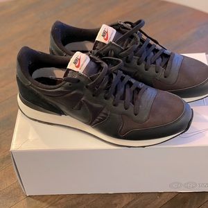 Custom Nike Internationalist. Size 12